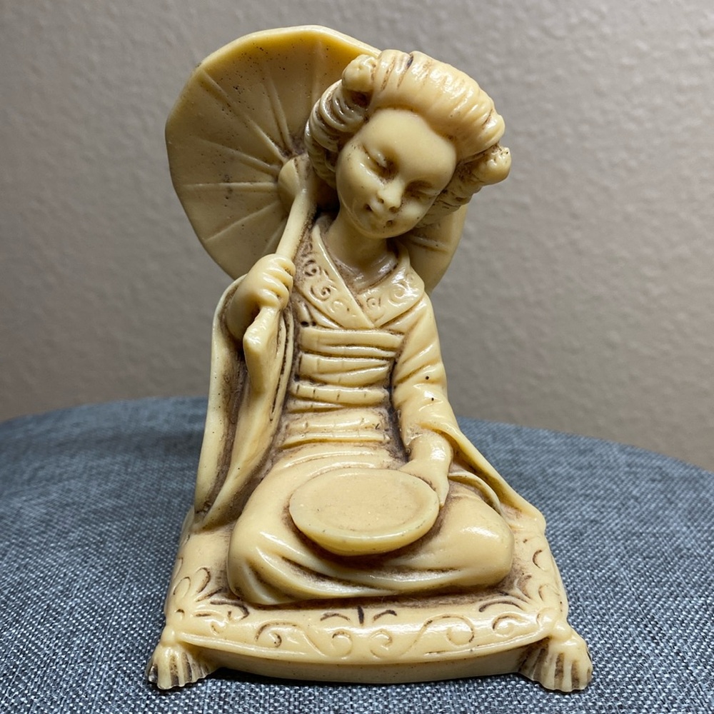 Vintage Faux Ivory Geisha